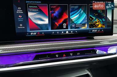 Седан BMW i7 2023 в 