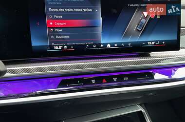 Седан BMW i7 2023 в 