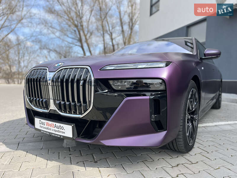 Седан BMW i7 2024 в Хмельницком
