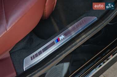 Седан BMW i7 2022 в 