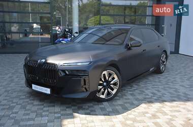 Седан BMW i7 2022 в Києві