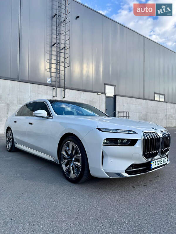 BMW i7 2022