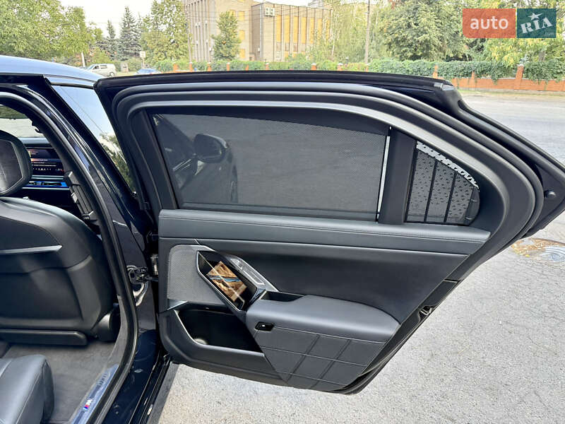 Седан BMW i7 2024 в Кривому Розі фото 17 Седан BMW i7 2024 в Кривому Розі