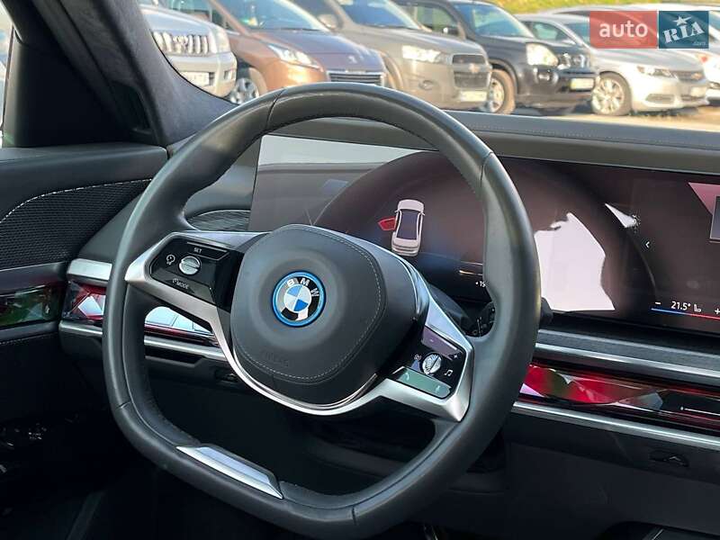 Седан BMW i7 2023 в Львове фото 36 Седан BMW i7 2023 в Львове