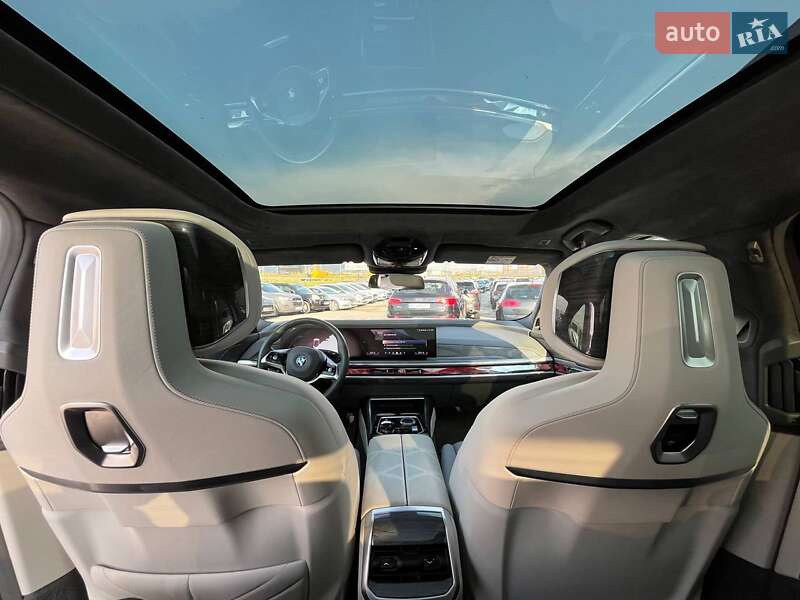 Седан BMW i7 2023 в Львове фото 38 Седан BMW i7 2023 в Львове
