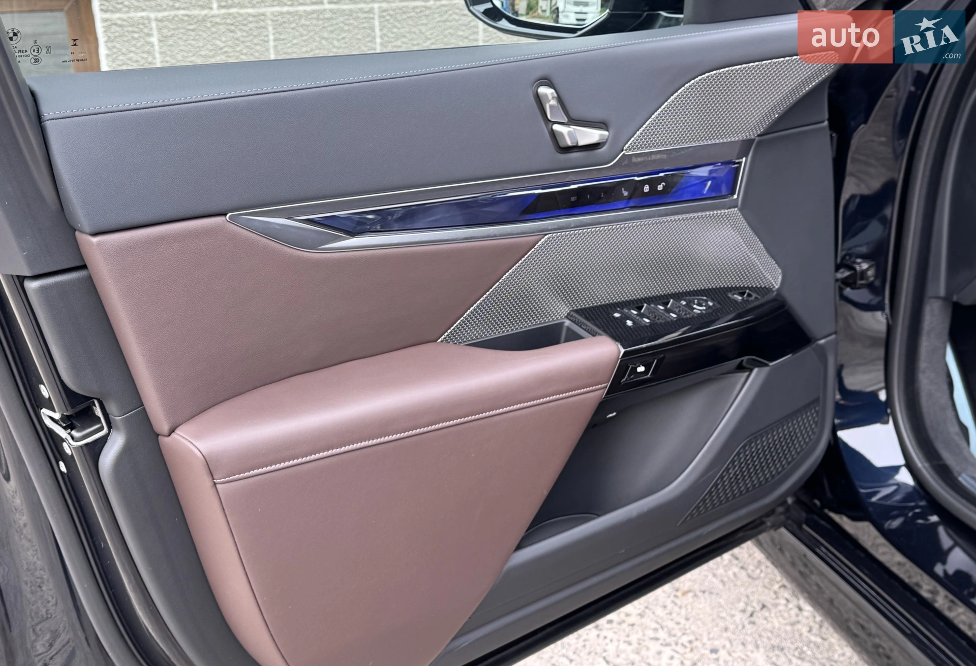 2023 BMW i7 - мініатюра 11