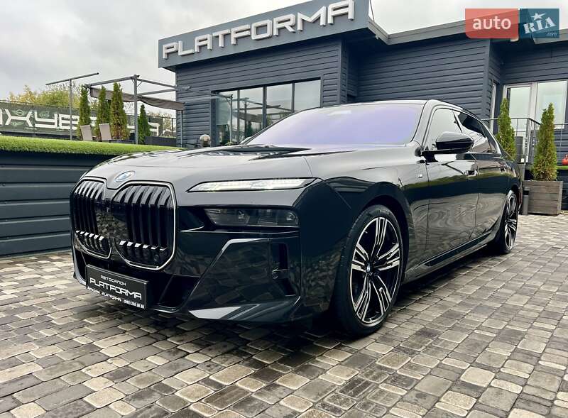 BMW i7 2023