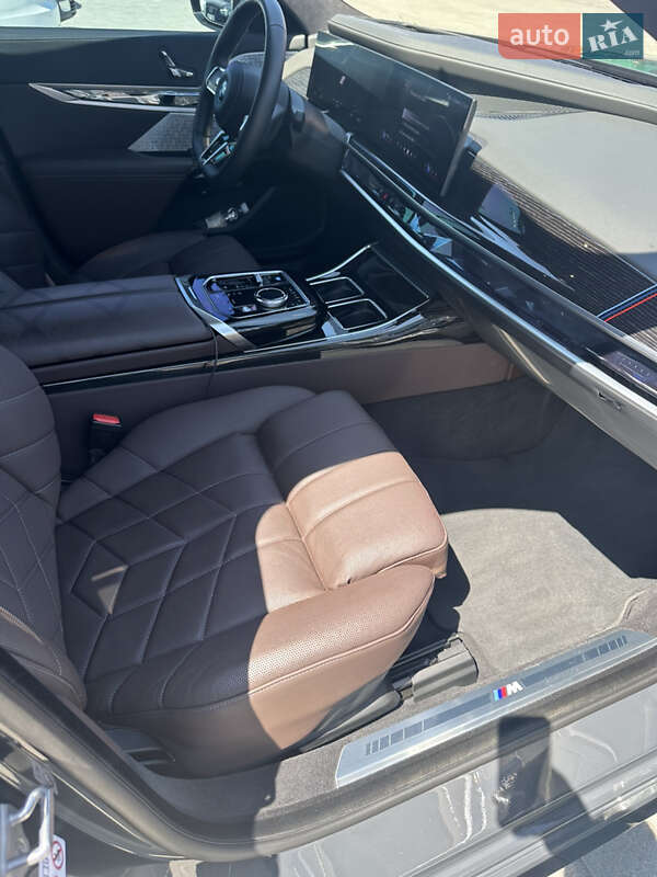 Седан BMW i7 2023 в Виноградове фото 22 Седан BMW i7 2023 в Виноградове