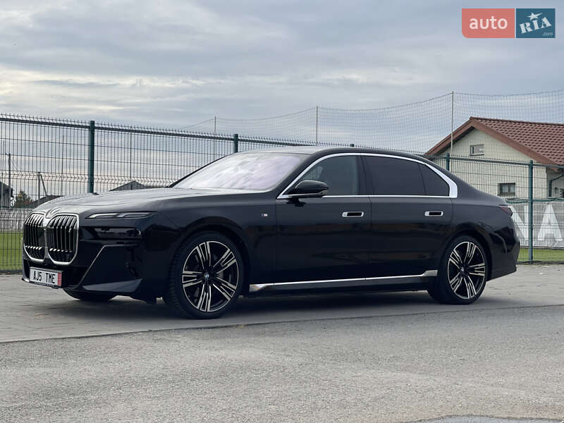 Седан BMW i7 2024 в Ужгороде фото 20 Седан BMW i7 2024 в Ужгороде