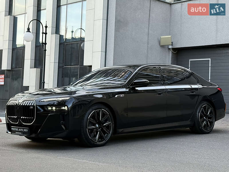 Седан BMW i7 2025 в Киеве фото 17 Седан BMW i7 2025 в Киеве
