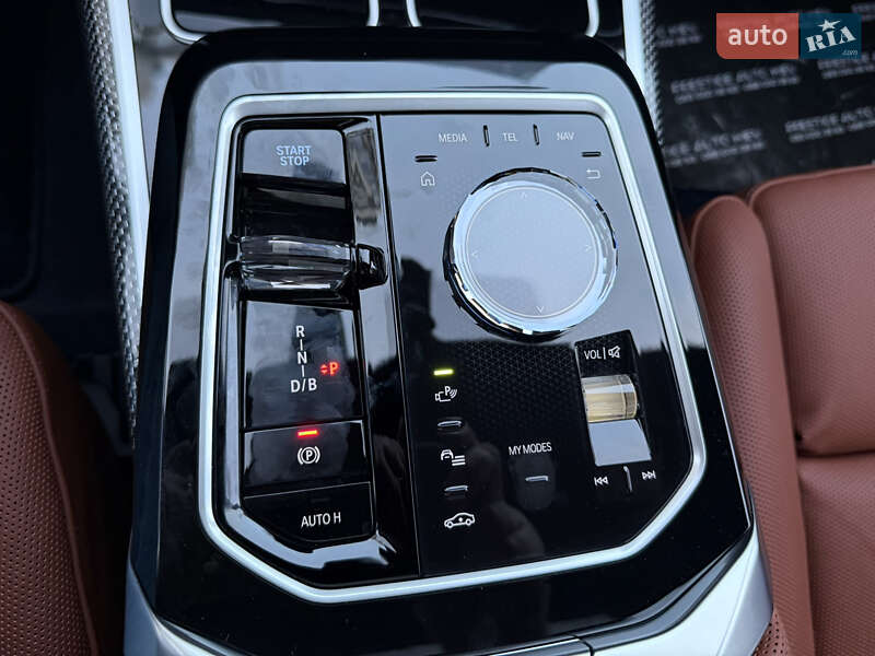 Седан BMW i7 2025 в Киеве фото 100 Седан BMW i7 2025 в Киеве