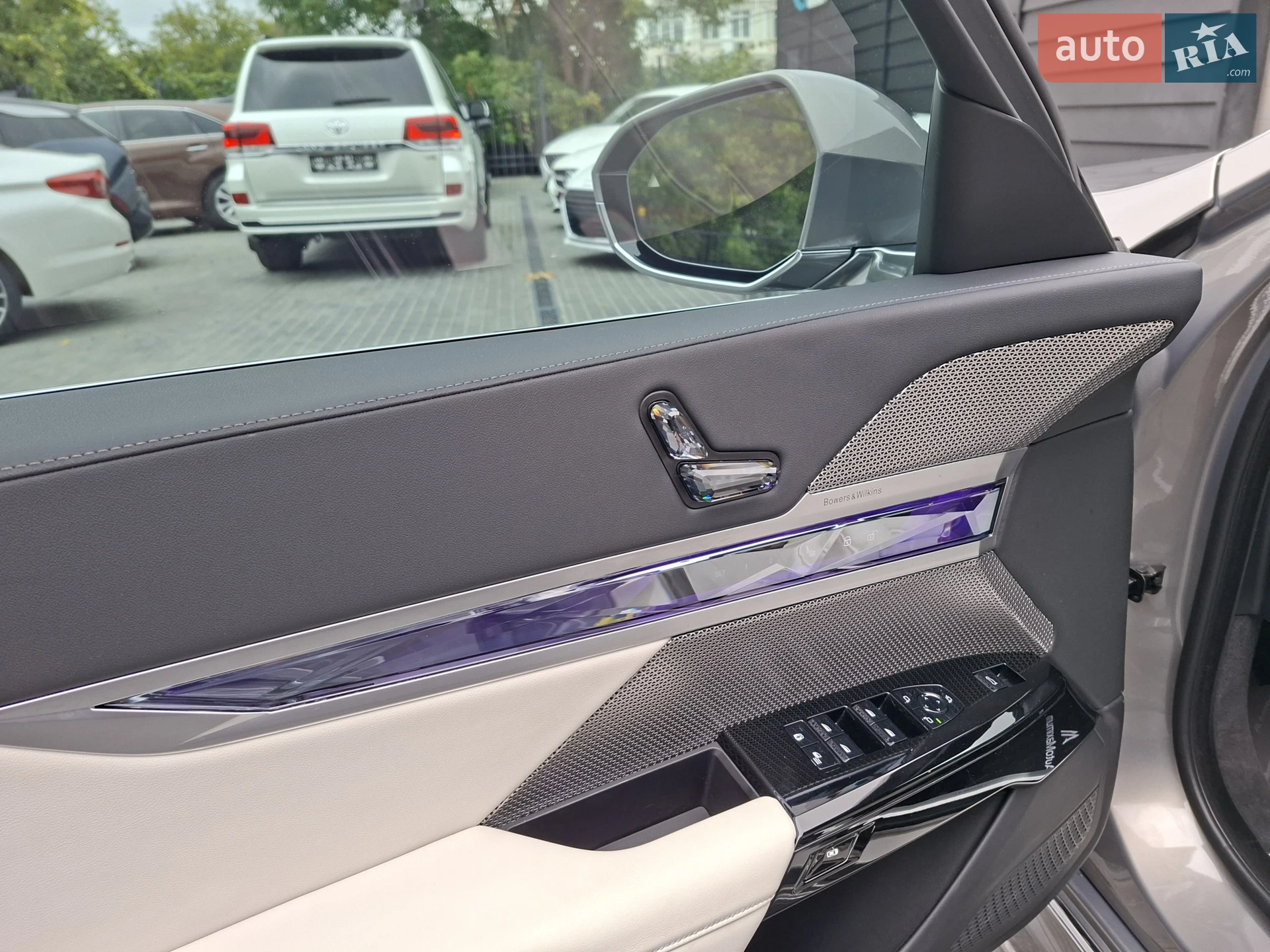 2023 BMW i7 - мініатюра 10