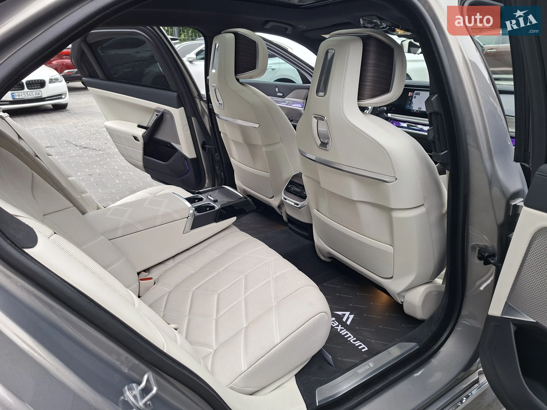 2023 BMW i7 - мініатюра 27