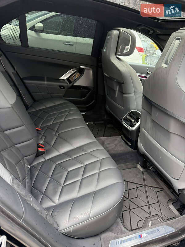 Седан BMW i7 2022 в Хмельницком фото 13 Седан BMW i7 2022 в Хмельницком