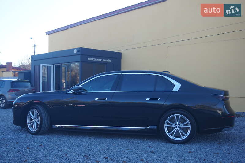 Седан BMW i7 2024 в Самборе фото 11 Седан BMW i7 2024 в Самборе