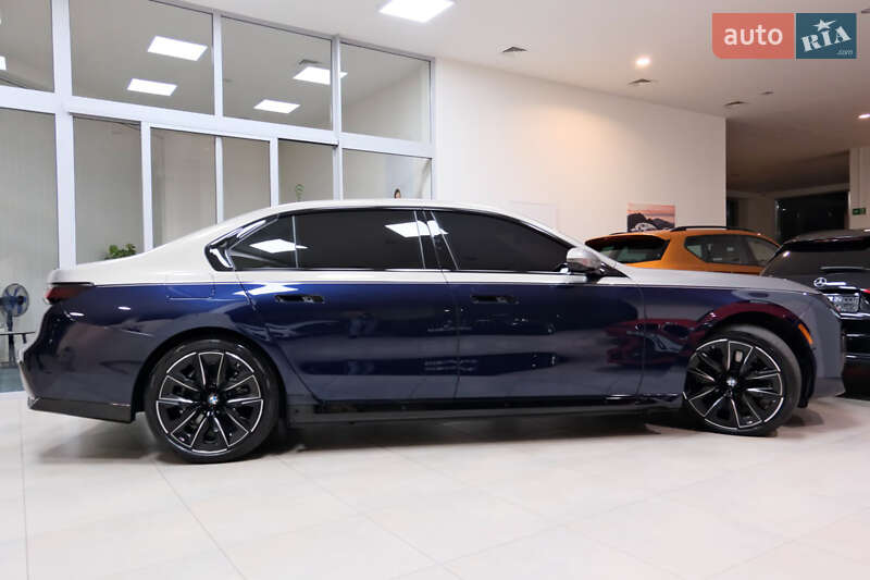 Седан BMW i7 2022 в Львове фото 28 Седан BMW i7 2022 в Львове