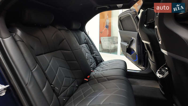 Седан BMW i7 2022 в Львове фото 40 Седан BMW i7 2022 в Львове
