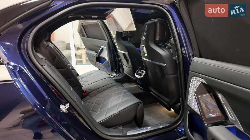 Седан BMW i7 2022 в Львове фото 39 Седан BMW i7 2022 в Львове
