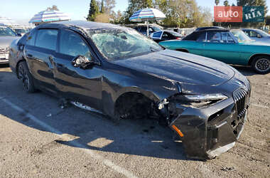 Седан BMW i7 2023 в Києві