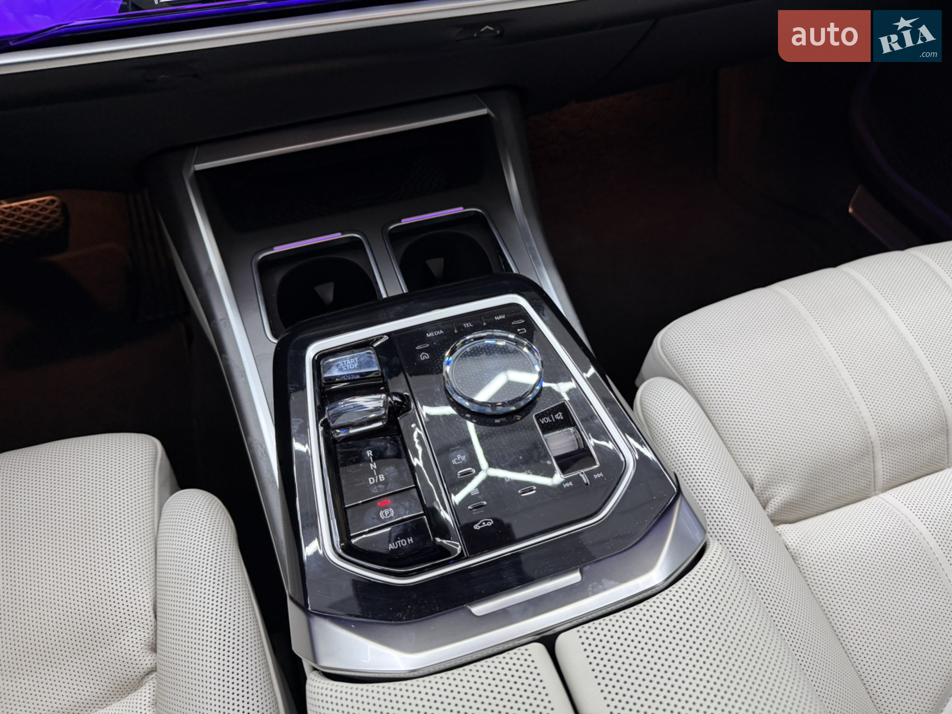 2023 BMW i7 - мініатюра 21