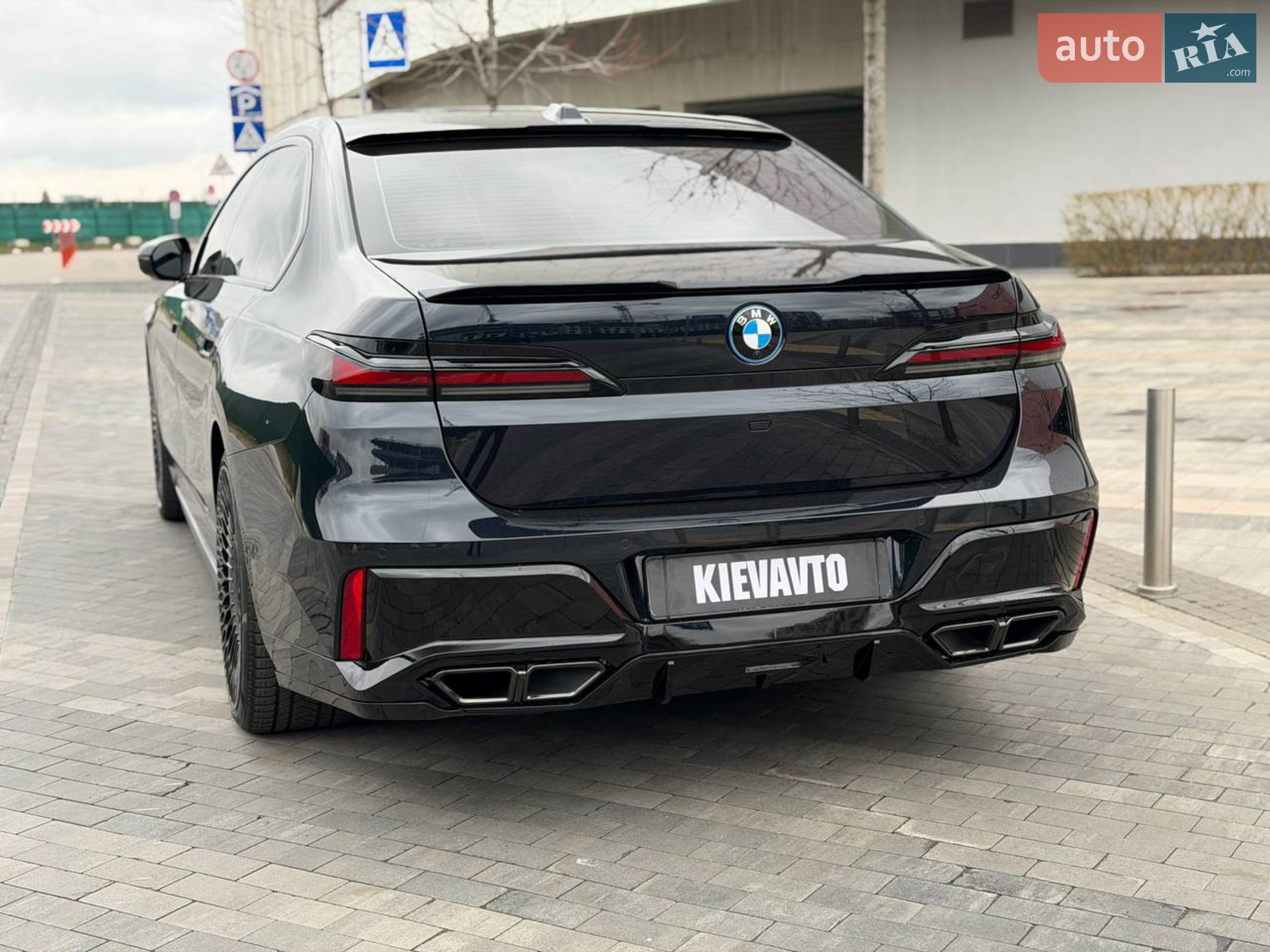 2023 BMW i7 - мініатюра 15