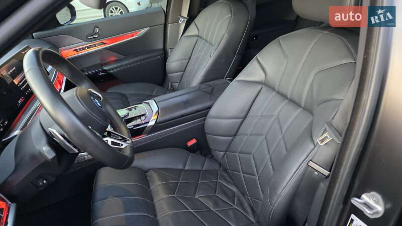Седан BMW i7 2023 в Владимире фото 5 Седан BMW i7 2023 в Владимире