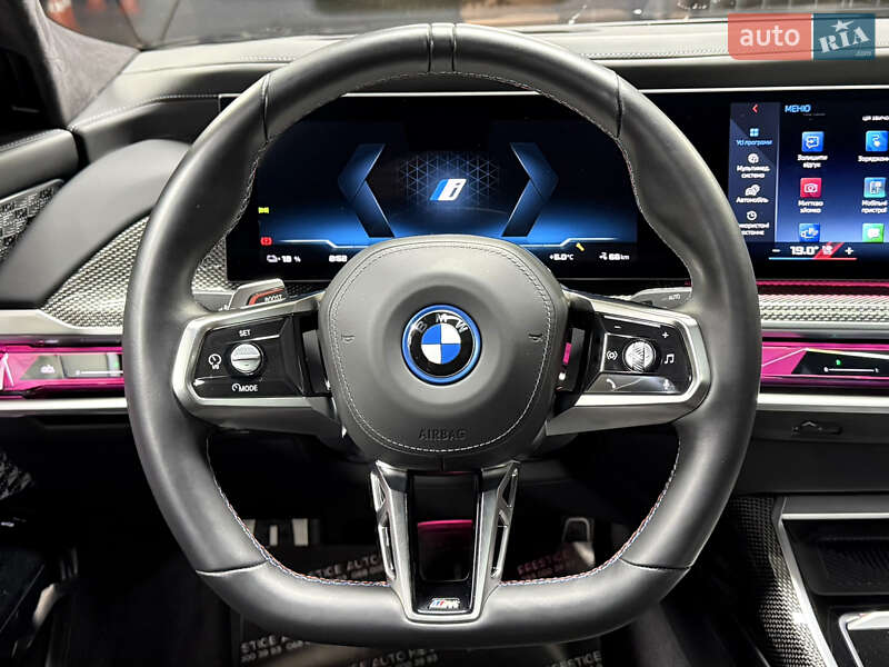 Седан BMW i7 2023 в Киеве