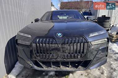 Седан BMW i7 2023 в Києві