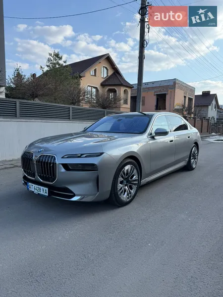BMW i7 2023