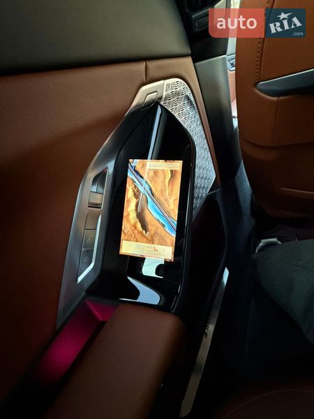 Седан BMW i7 2023 в Ивано-Франковске