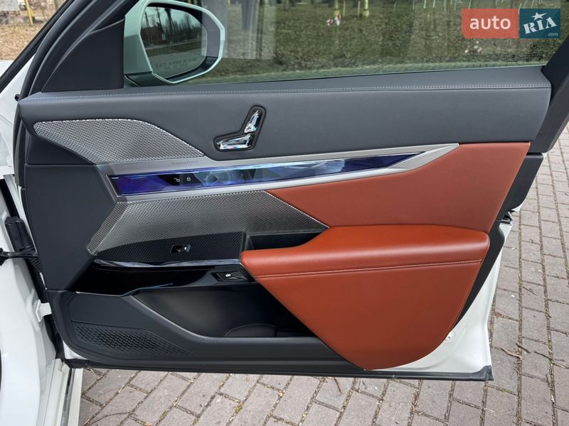 Седан BMW i7 2023 в Києві фото 24 Седан BMW i7 2023 в Києві