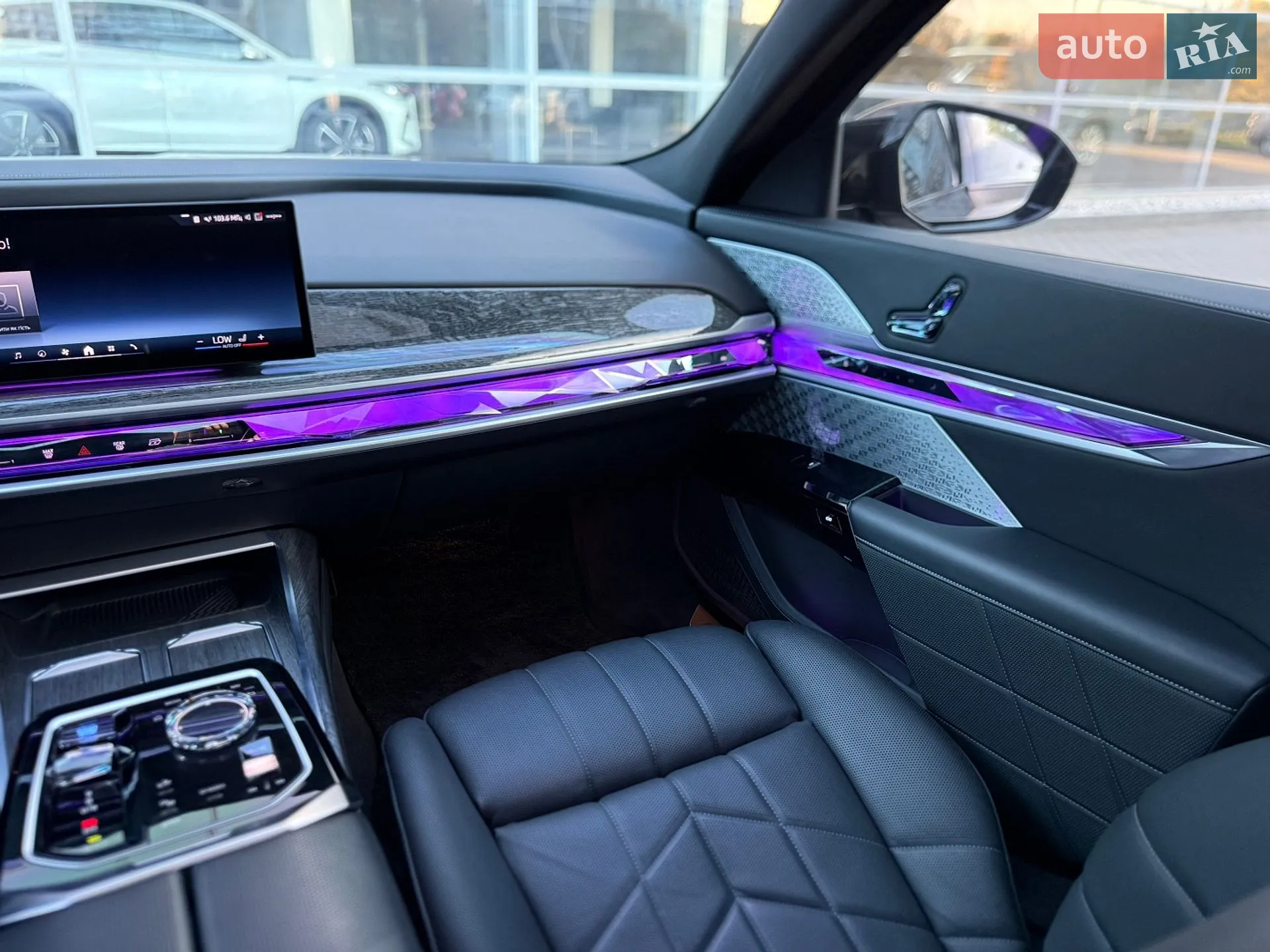 2023 BMW i7 - мініатюра 43