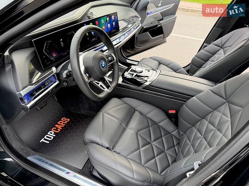 Седан BMW i7 2023 в Києві
