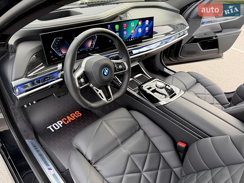 Седан BMW i7 2023 в Києві