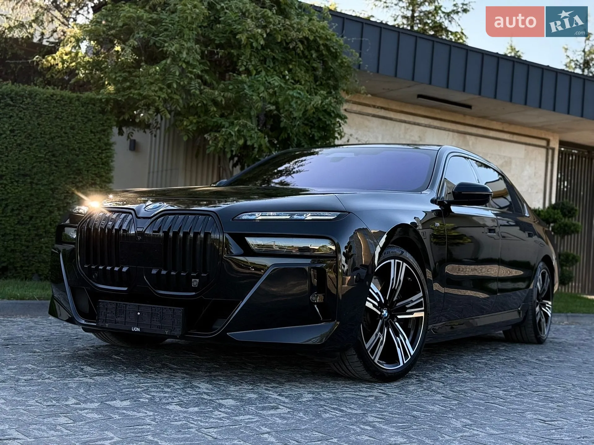 2023 BMW i7 - мініатюра 4