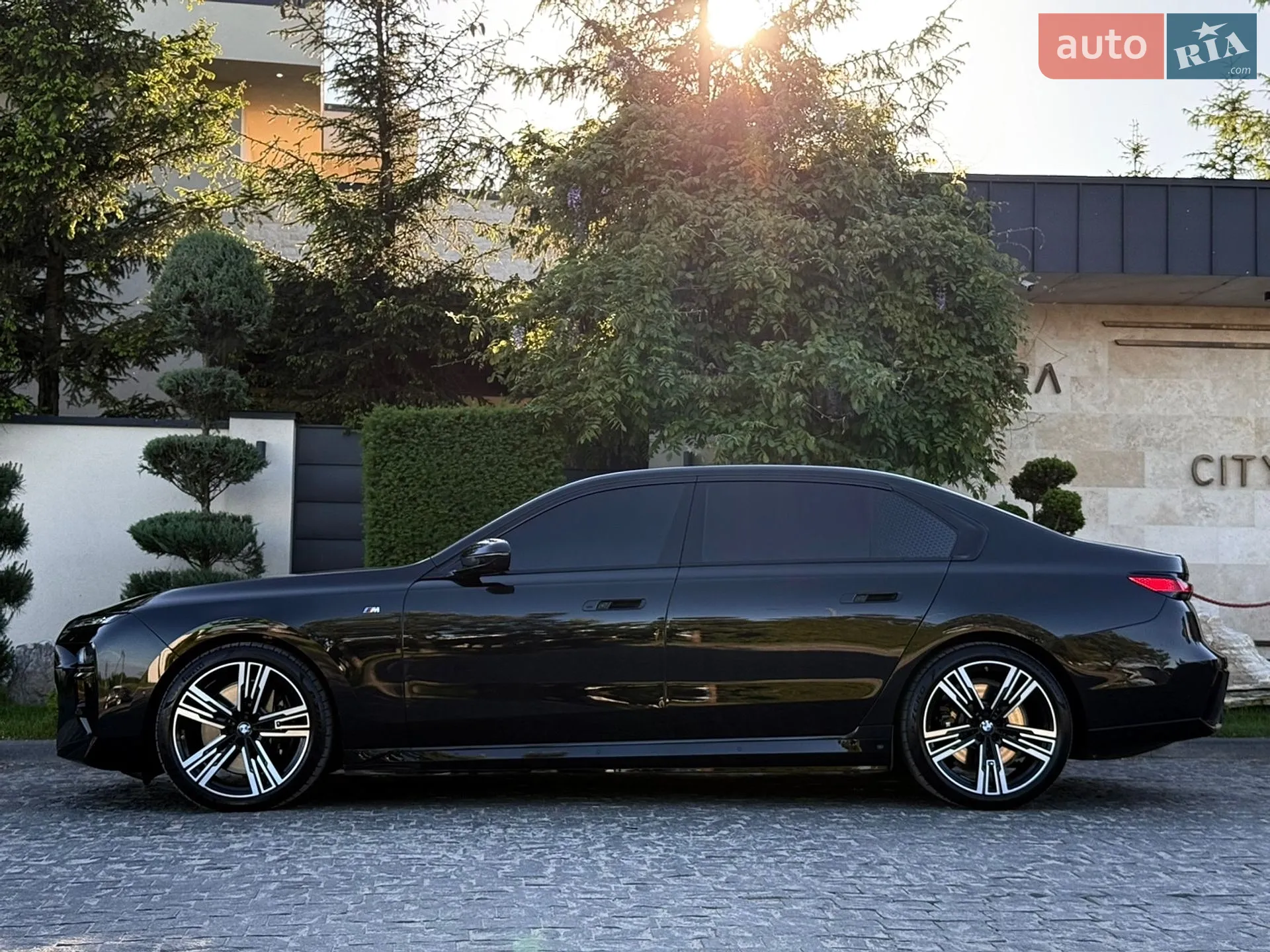 2023 BMW i7 - мініатюра 10