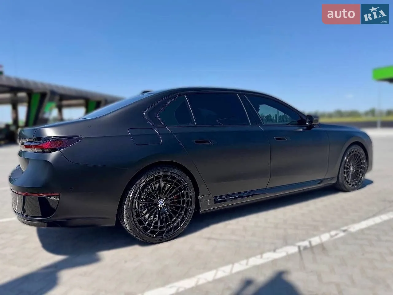 2023 BMW i7 - мініатюра 11