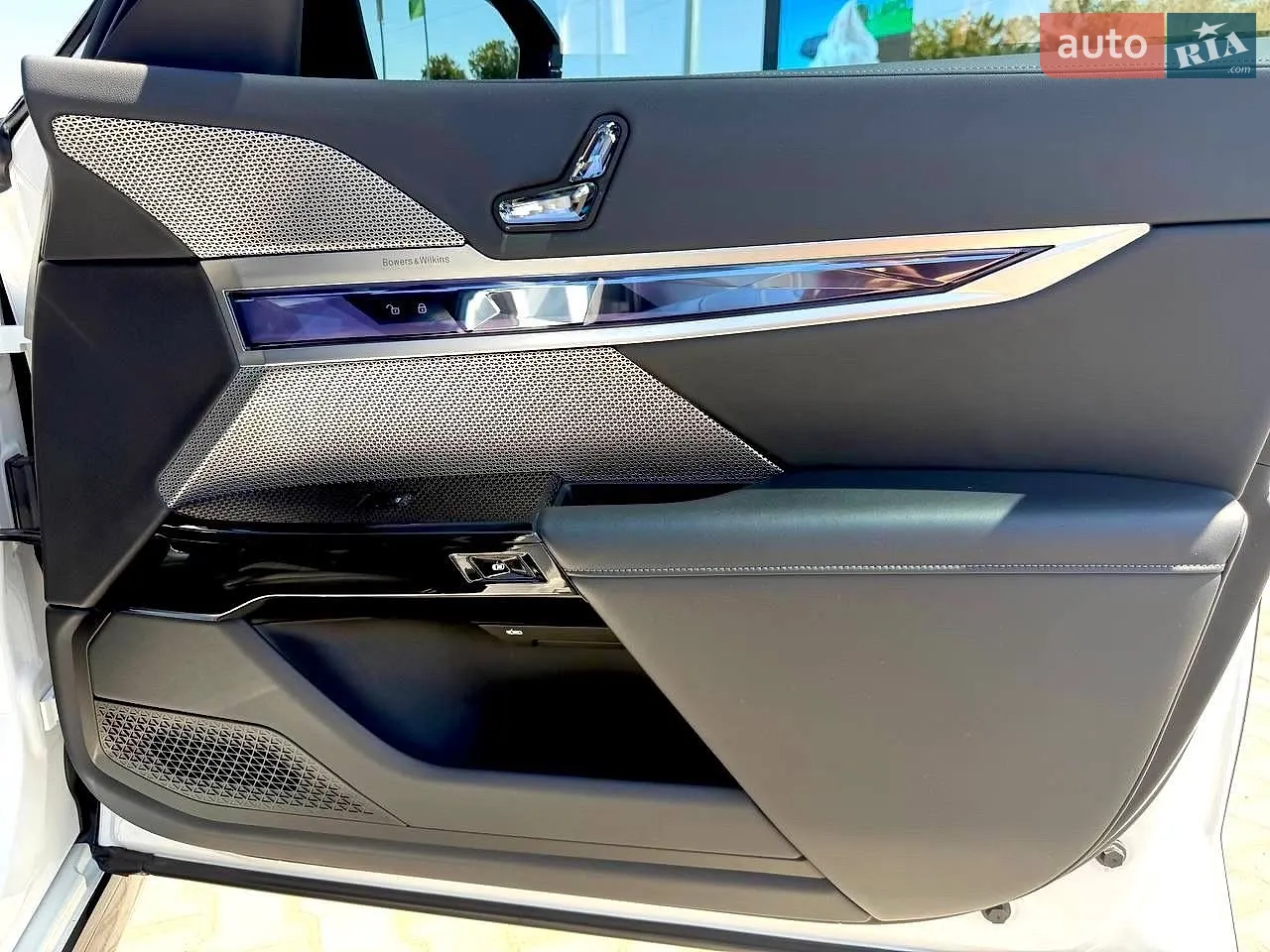 2023 BMW i7 - мініатюра 32