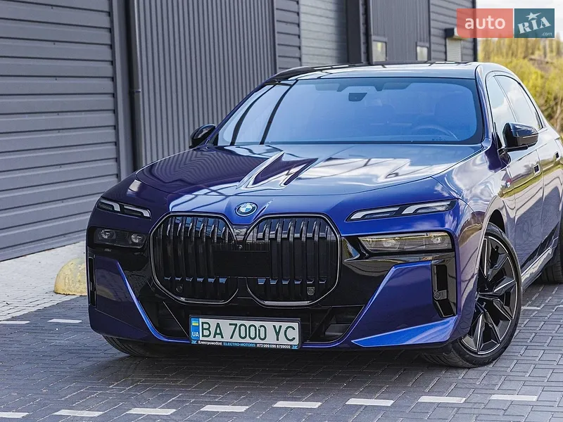 BMW i7 2024