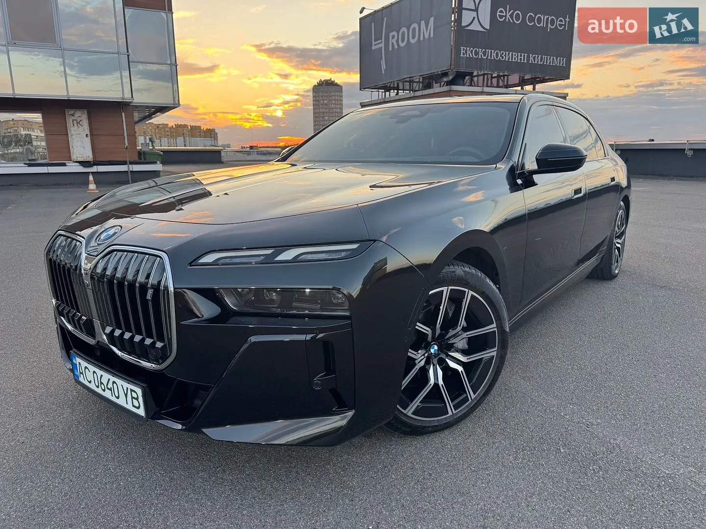 2023 BMW i7 - мініатюра 3