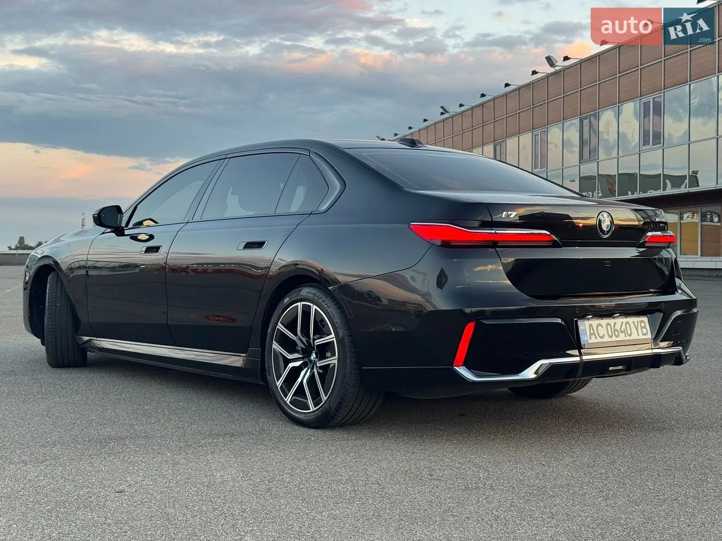 2023 BMW i7 - мініатюра 21