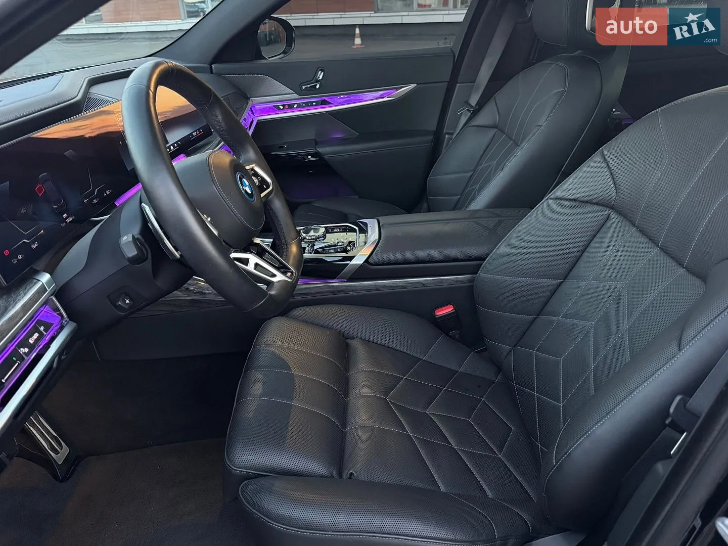 2023 BMW i7 - мініатюра 47