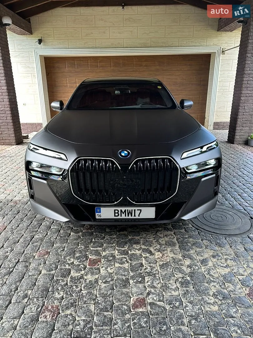 2023 BMW i7 - мініатюра 9