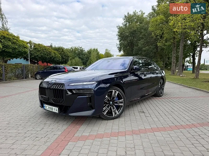 BMW i7 2023