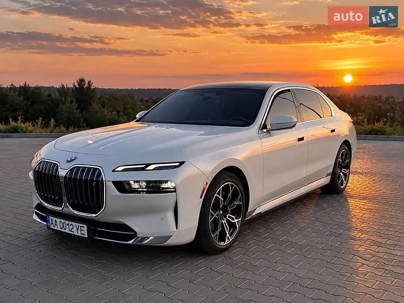 BMW i7 2023