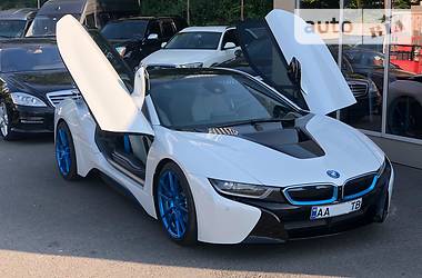 Купе BMW i8 2015 в Киеве