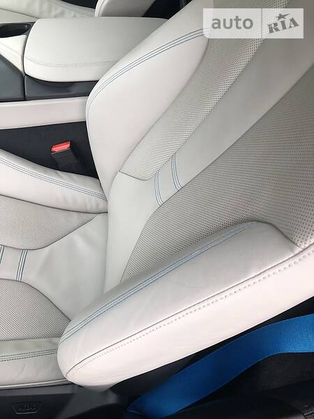 Купе BMW i8 2015 в Коломиї