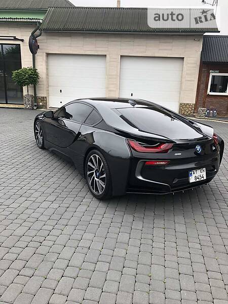 Купе BMW i8 2015 в Коломиї