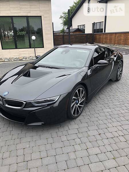 Купе BMW i8 2015 в Коломиї