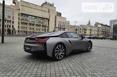 Купе BMW i8 2015 в Киеве